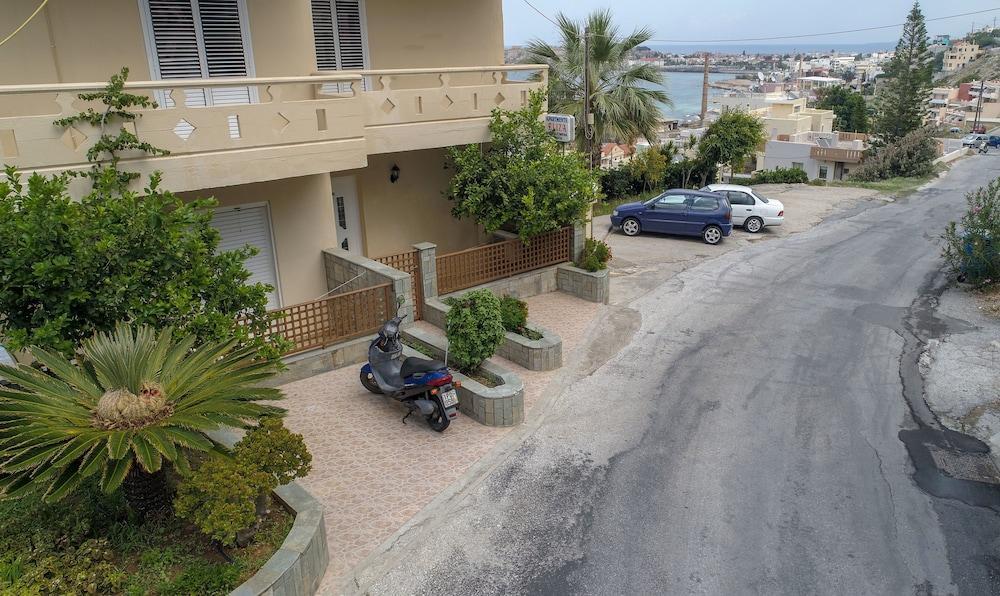 Eliza Apartments Rethymno Esterno foto