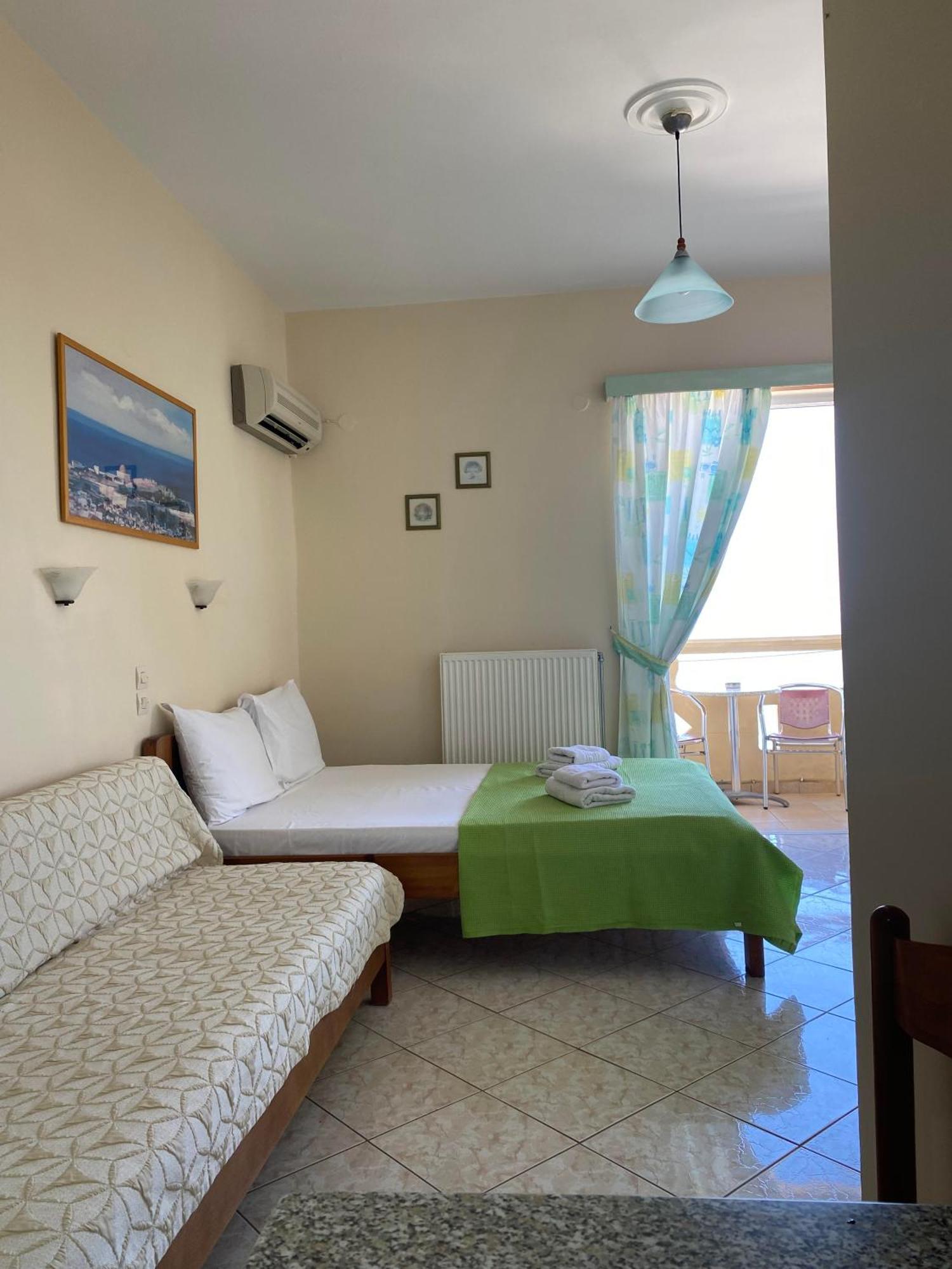 Eliza Apartments Rethymno Esterno foto