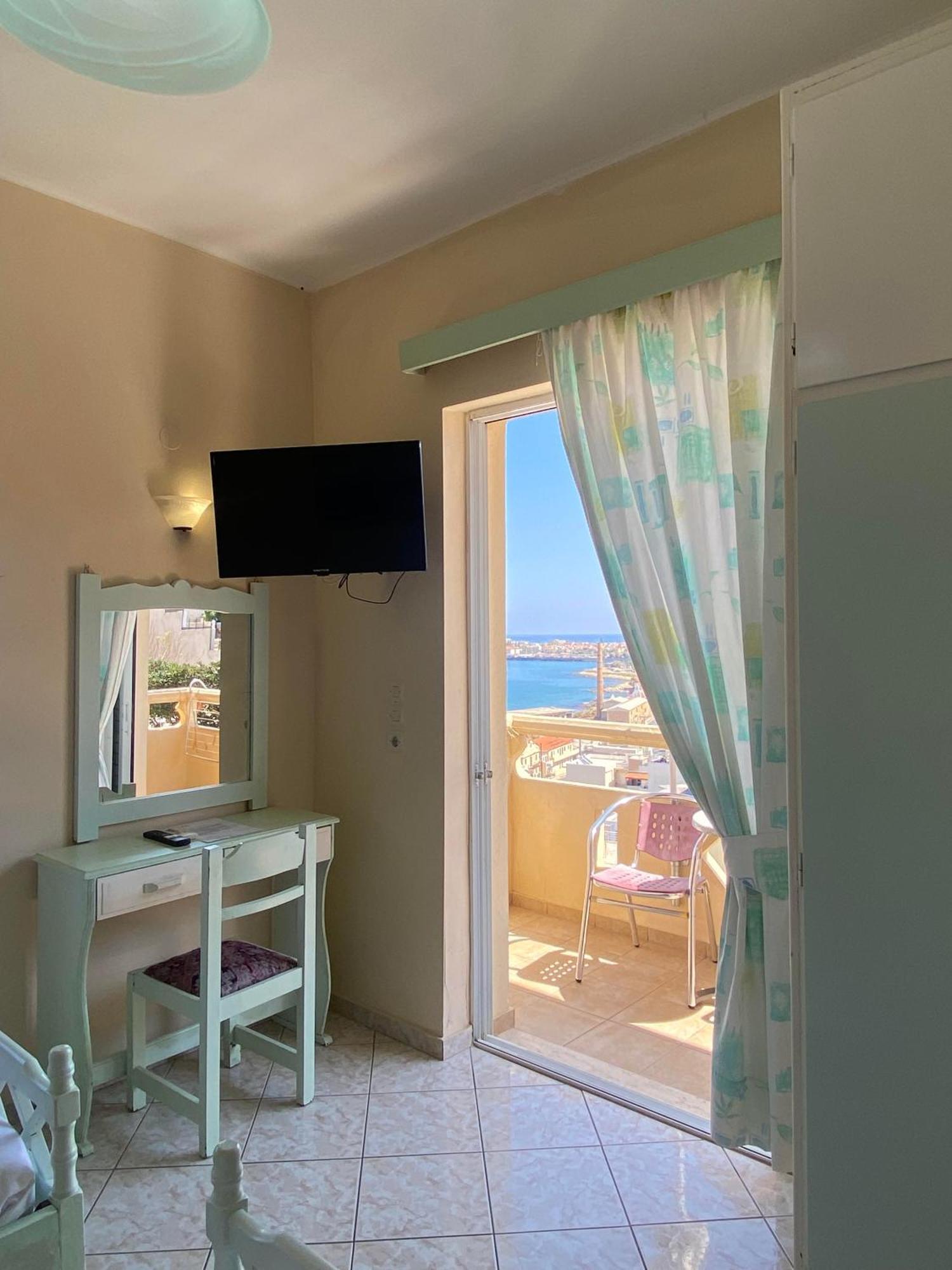 Eliza Apartments Rethymno Esterno foto