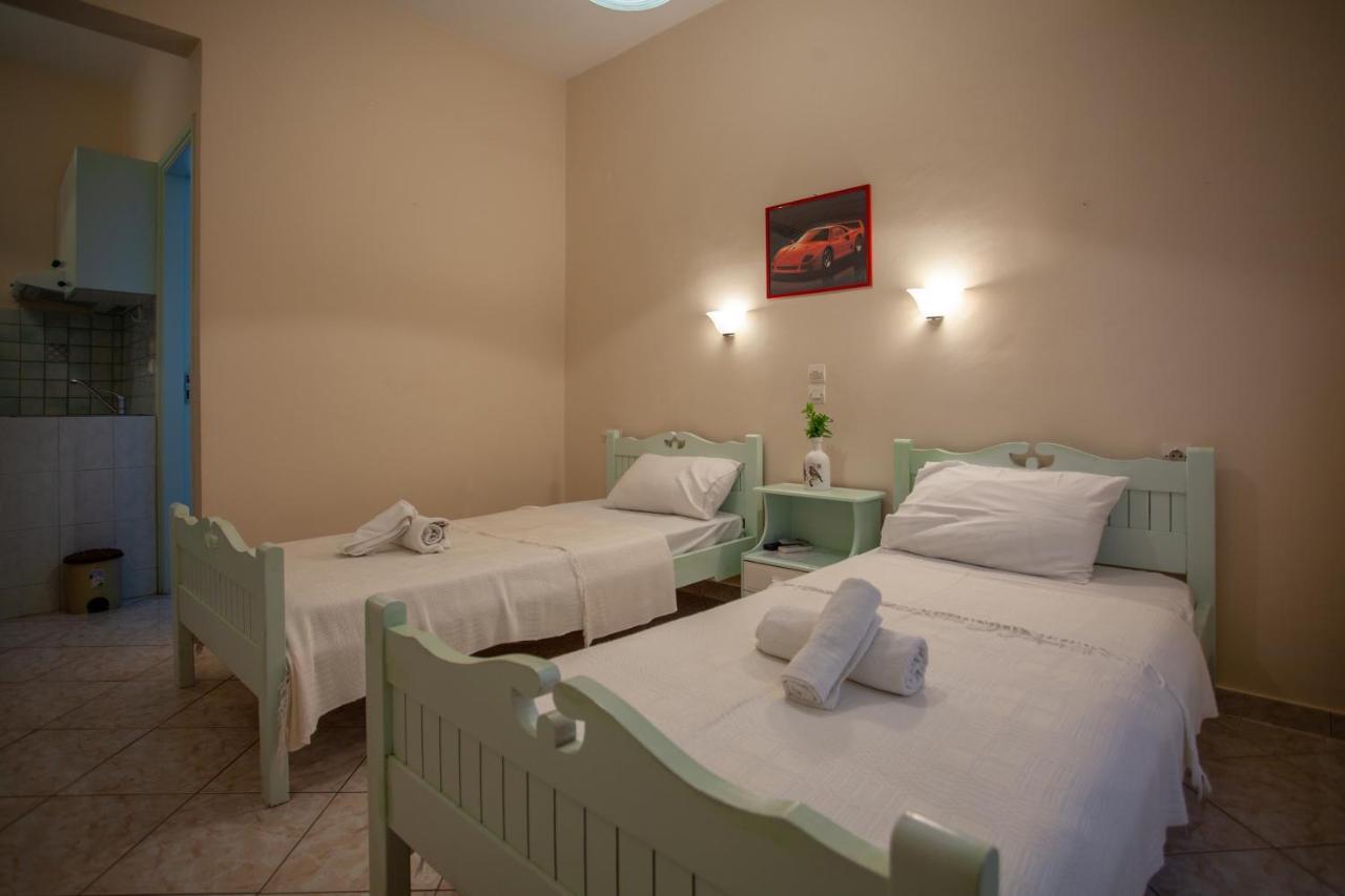 Eliza Apartments Rethymno Esterno foto