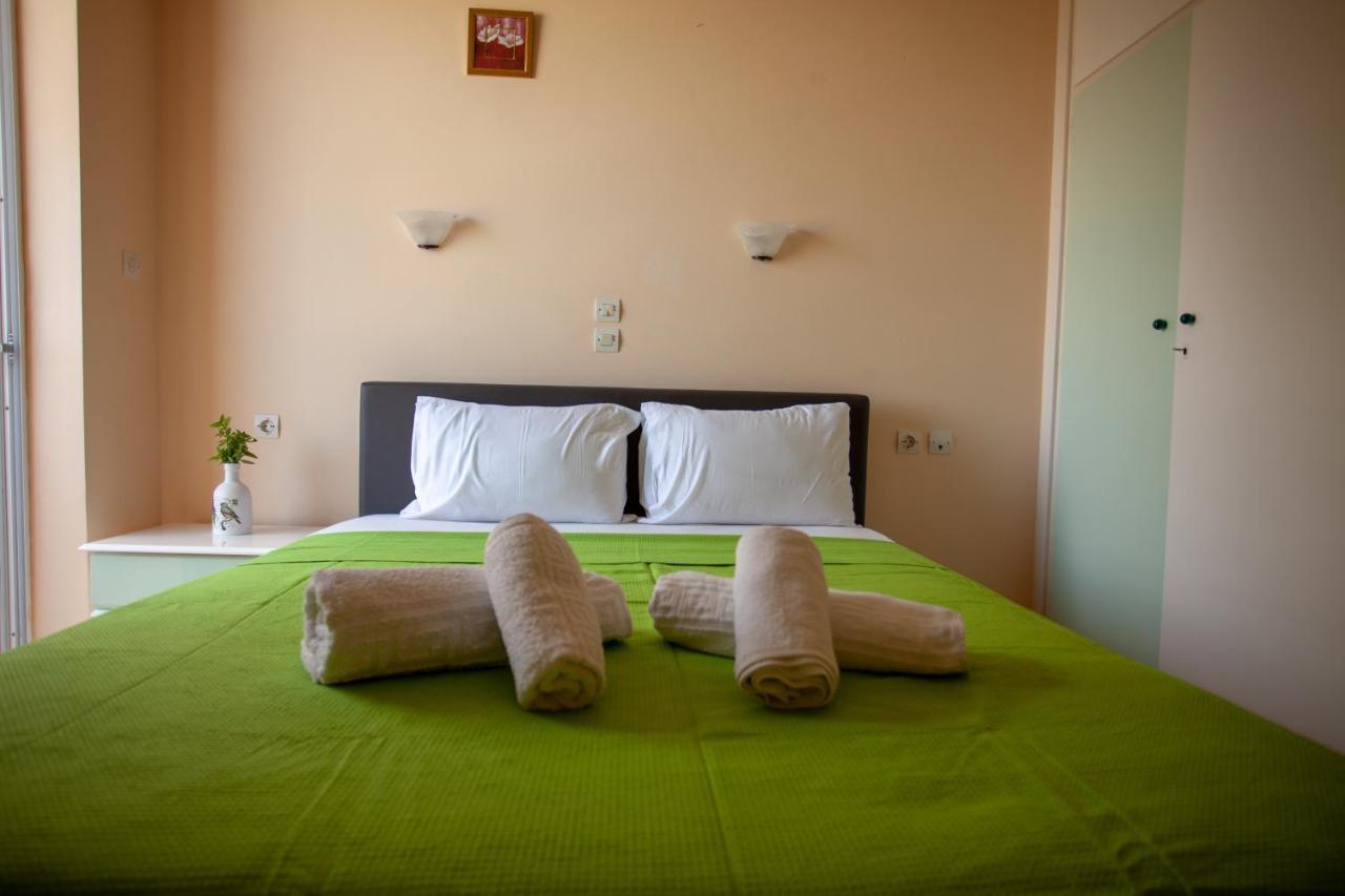 Eliza Apartments Rethymno Esterno foto