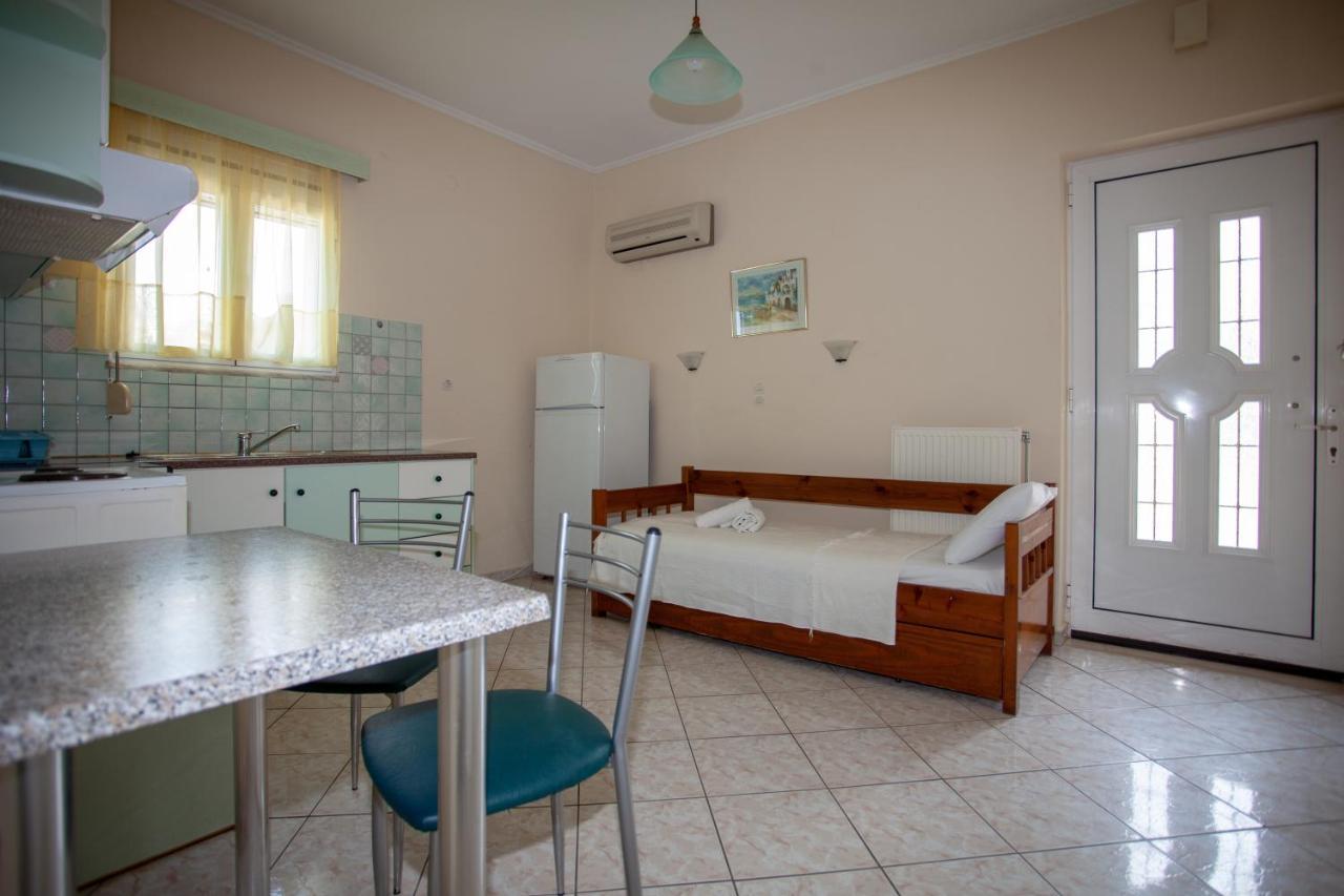 Eliza Apartments Rethymno Esterno foto