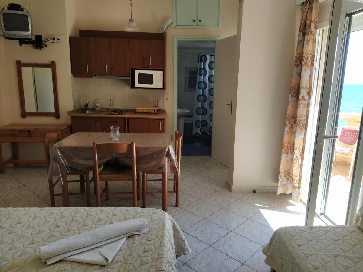 Eliza Apartments Rethymno Esterno foto